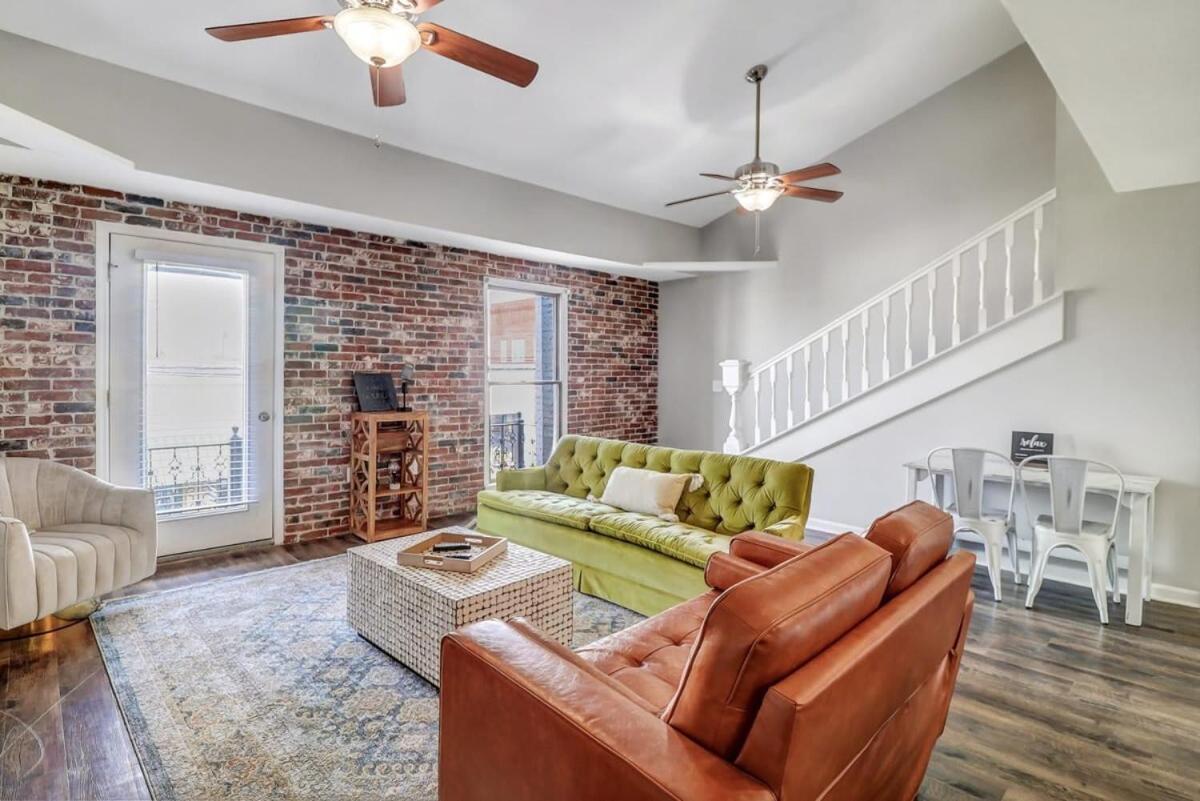 Eagle'S Landing Loft-Downtown Above Bull & Barrel Apartment Statesboro Bagian luar foto